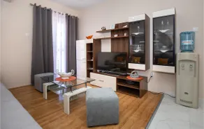 Gorgeous home in Kremena - Image 3