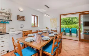 Stunning Home In Dobrinj - Image 5
