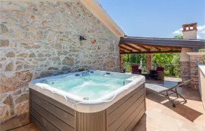 Awesome Home In Sveti Vid Dobrinjski - Image 3