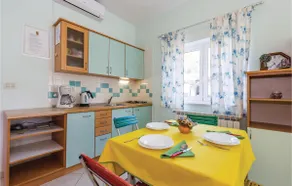 Pet Friendly Apartment In Moscenicka Draga - Image 4