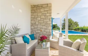 1 bedroom cozy home in Trget - Image 3