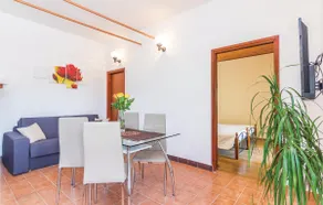 1 bedroom cozy home in Trget - Image 4