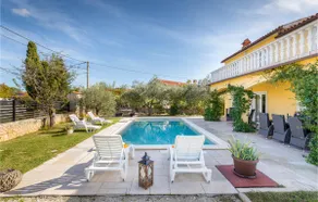 Luxurious home in Gajana - Image 2