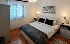 Beautiful Apartment In Dramalj With Wifi - Image 4
