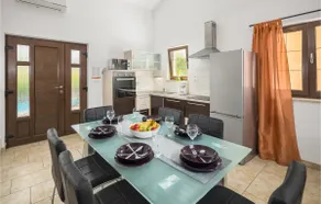 Preciosa casa en Liznjan - Image 4