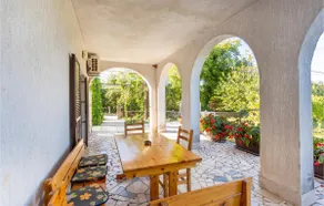 Awesome Apartment In Malinska With Wifi - Image 3