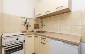2 Bedroom Nice Apartment In Barbat - Image 4