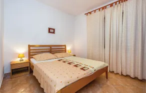 3 Bedroom Stunning Apartment In Senj - Image 5