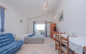 Beach front apartment in Razanj - Image 2