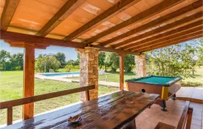 4 Bedroom Awesome Home In Pula - Image 5
