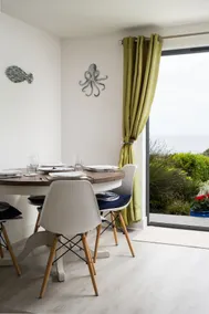 Seasky Luxury Apartment With Sea Views Praa Sands - Image 4