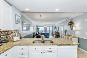 Free Beach Service! 14th floor, 3 bedroom gulf front condo at Emerald Isle - Image 4