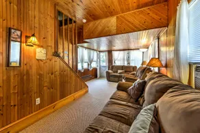 Breezy Ship Bottom House w/ Yard + Beach Access! - Image 4