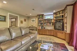 Harpers Ferry Apartment w/ Private Pool & Hot Tub! - Image 4