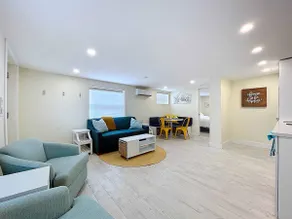2 bd w/En Suites Steps to Beach/Bridge/Lrg Crtyrd - Image 4