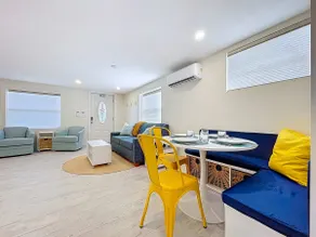 2 bd w/En Suites Steps to Beach/Bridge/Lrg Crtyrd - Image 2