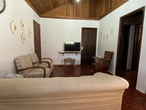 Farmhouse with Heated Pool, Tennis Court, Fishing, Grill, Wi-Fi - Image 4