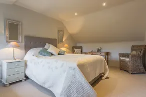 Coach House D - Image 4