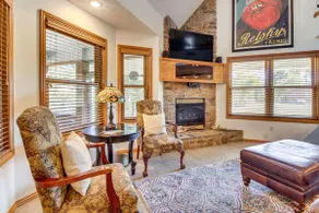 'TroutFest' Riverfront Norfork Home, Great Fishing - Image 4