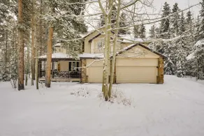 Hot Tub & Ski Shuttle: Forested Breckenridge Home! - Image 3