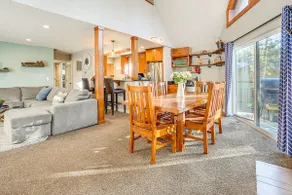 Family Home w/ Hot Tub, 2 Mi to El Dorado Beach! - Image 4