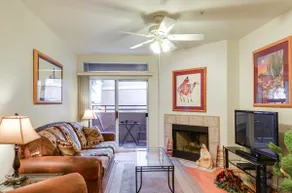1BR Phoenix Condo w / Mtn View, Community Pool & Spa - Image 4