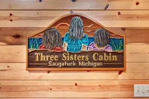 Cabin tucked in the trees with private hot tub, la - Image 4