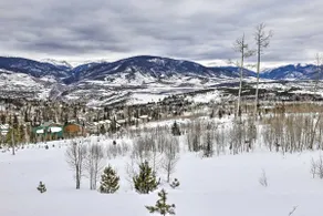 Newly Remodeled Mtn-View Condo in Silverthorne - Image 2