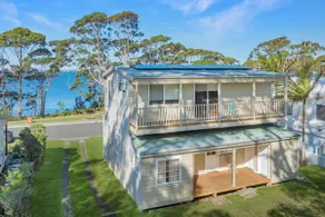 Rowse House Hyams Beach - Image 4