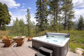 Sunrise Ski Haus: Peak 8 Breckenridge Home with Hot Tub and Views, Near Slopes - Image 2