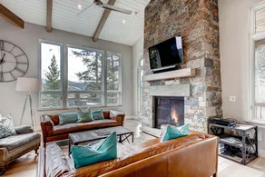 Sunrise Ski Haus: Peak 8 Breckenridge Home with Hot Tub and Views, Near Slopes - Image 5
