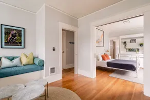 1BR/1BA - Buckman District - Walk to Food - Image 4
