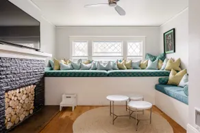 1BR/1BA - Buckman District - Walk to Food - Image 3