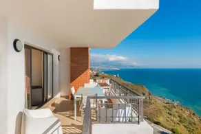 Spectacular apartment in Torrox Costa - Image 2