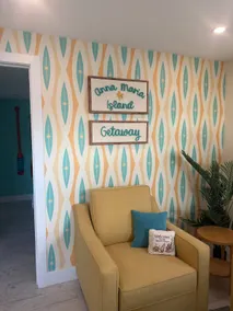Beach Unit Close to 2 Bridge St./Peaceful Crtyrd - Image 2