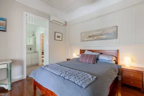 Quaint & Cosy 1 Bedroom Apartment in Queenslander. - Image 4