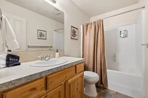 Multi Streaming | Updated Kitchen | Quiet Neighbo - Image 4