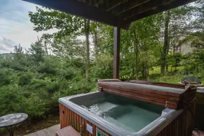 Boxer Overlook | Lake Views, Hot Tub, Pet Friendly, Mountainside - Image 2