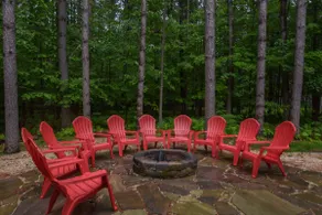 Knotty Pines - Image 5
