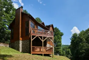 DILLARD CABINE! 2BR / 2BA, HOT TUB, GREAT LOCATION - Image 3