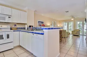 Breezy Bungalow by AvantStay - Image 4