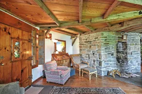 'Dragonwood Castle' on Waterfront w/ Stunning View - Image 5