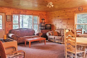 Rustik Lakefront Gould City Cabin m / Rowboat & Dock - Image 5