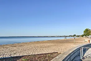 East Tawas Apartamento perto do Lago Huron e Downtown! - Image 2