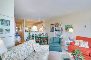 Breezy Oak Bluffs Condo - Steps to Inkwell Beach! - Image 3