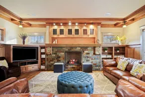 Awbrey - Amazing! Steps to Downtown & River, Gorgeous, Newer, A/C - Image 2