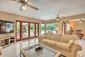 Gehobenes Haus im Miami Ranch-Stil mit privatem Pool! - Image 5