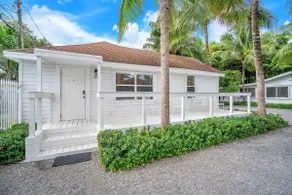 Renovated Key West 2/2 Cottage in Coconut Grove - Image 3