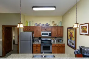 Soaring Eagle #406: 2 Bedrooms, 2 Full Baths: Slope Side, Hot Tubs Underground Parking - Image 2