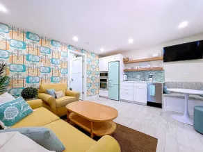 2 Master en-suites! Nouveau remodelage! 50 sec de marche jusqu'à la plage! Quai de pêche! Grill à gaz - Image 5